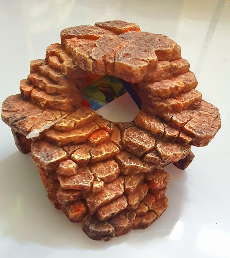 Desert Cave, luola kiviportailla